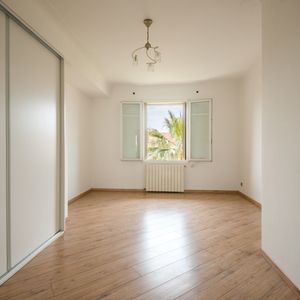 Property in Carre d'Or