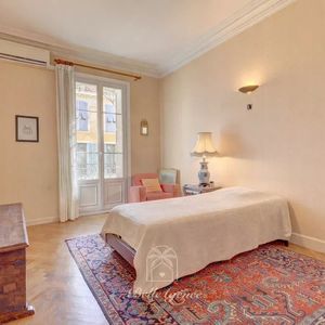 Property in Musicians Quarter