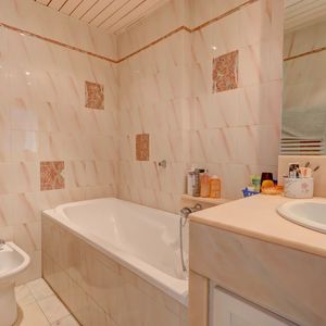 Property in Musicians Quarter