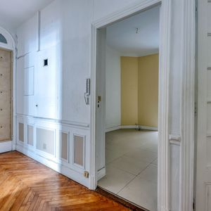 Property in Musicians Quarter