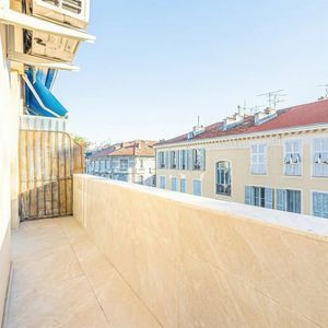 Property in Musicians Quarter