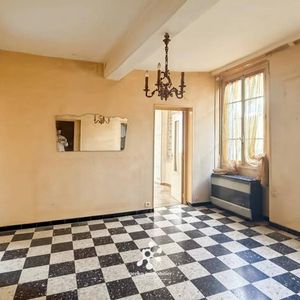 Property in Old Town