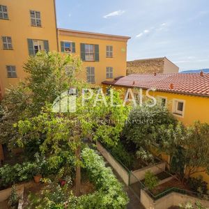 Property in Old Town