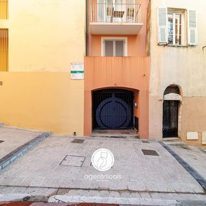 Property in Old Town