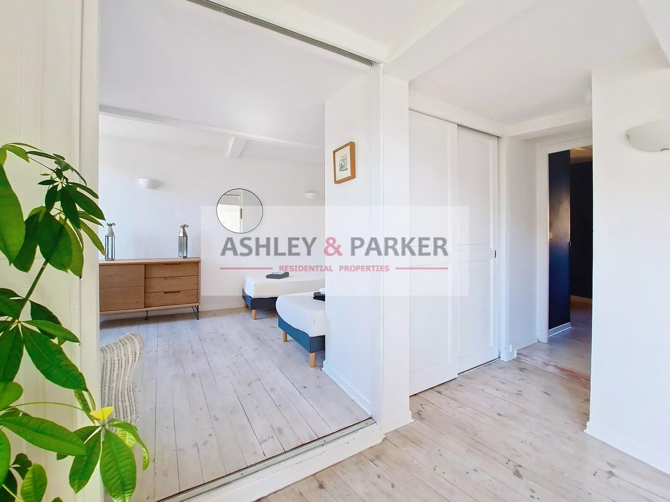 Property photo in Port