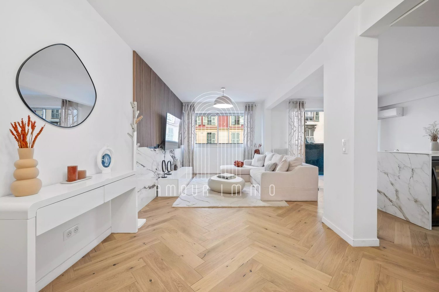 Property photo in Port