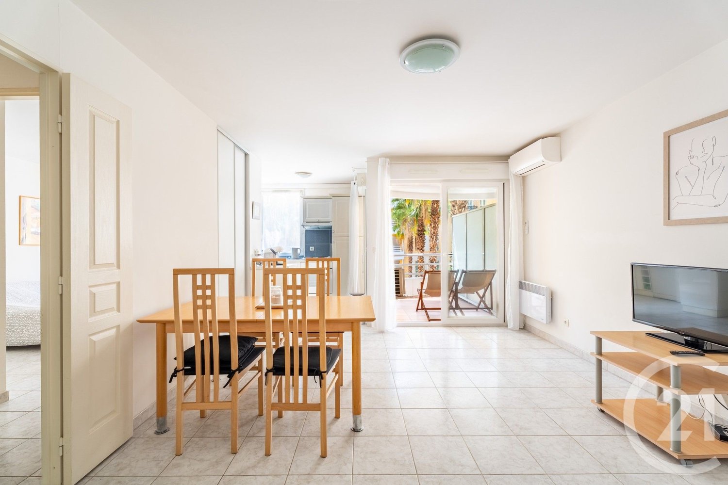 Property photo in Port
