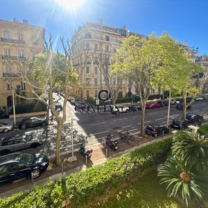 Property in Carre d'Argent