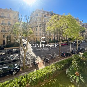 Property in Carre d'Argent