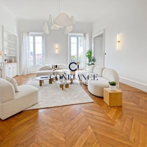 Property in Carre d'Argent