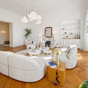 Property in Carre d'Argent