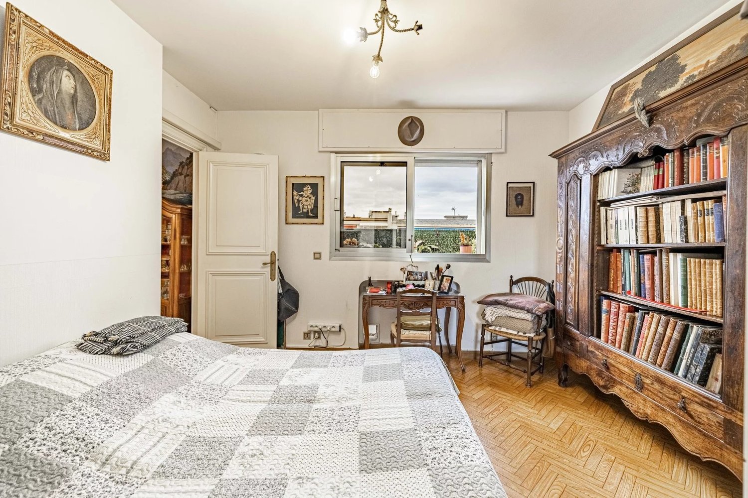 Property photo in Carre d'Argent