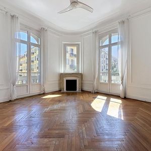 Property in Carre d'Argent