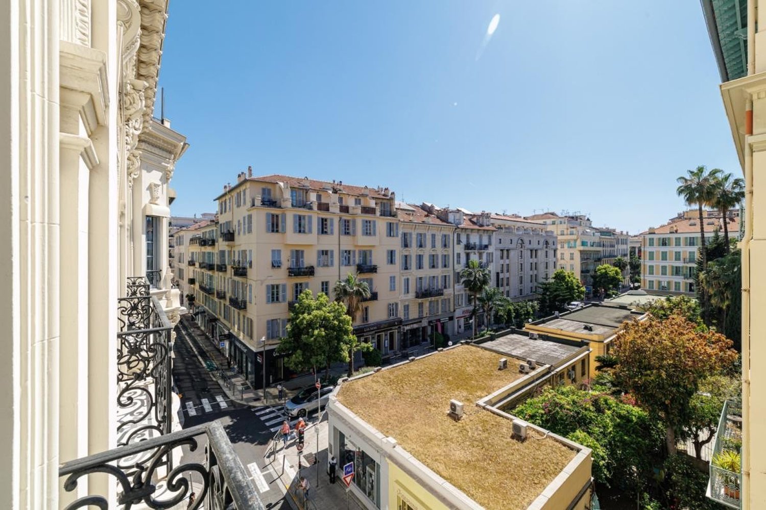 Property photo in Carre d'Argent