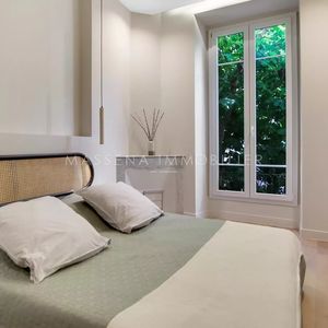 Property in Carre d'Argent
