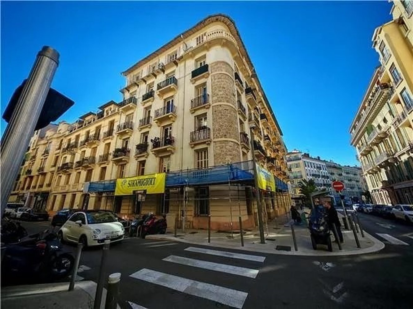 Property photo in Carre d'Argent