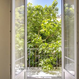 Property in Carre d'Argent