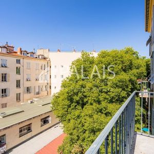 Property in Carre d'Argent