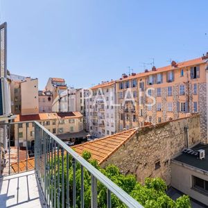 Property in Carre d'Argent