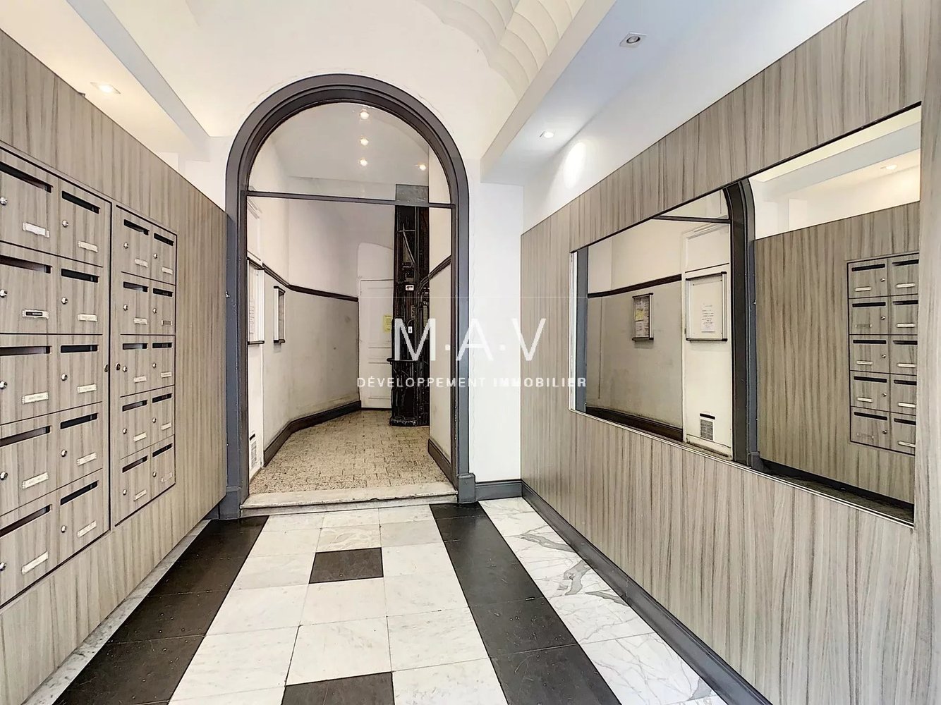 Property photo in Carre d'Argent