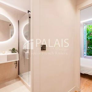 Property in Carre d'Argent
