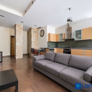 Property in Carre d'Argent