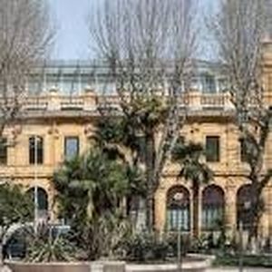 Property in Carre d'Argent