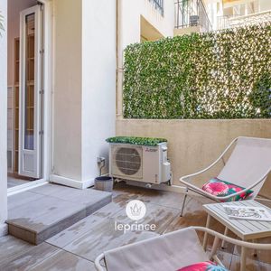 Property in Carre d'Argent