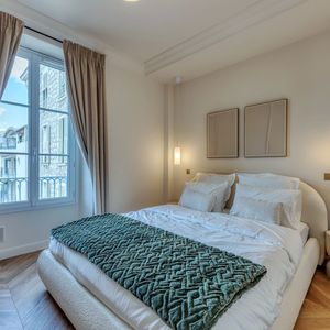 Property in Carre d'Argent