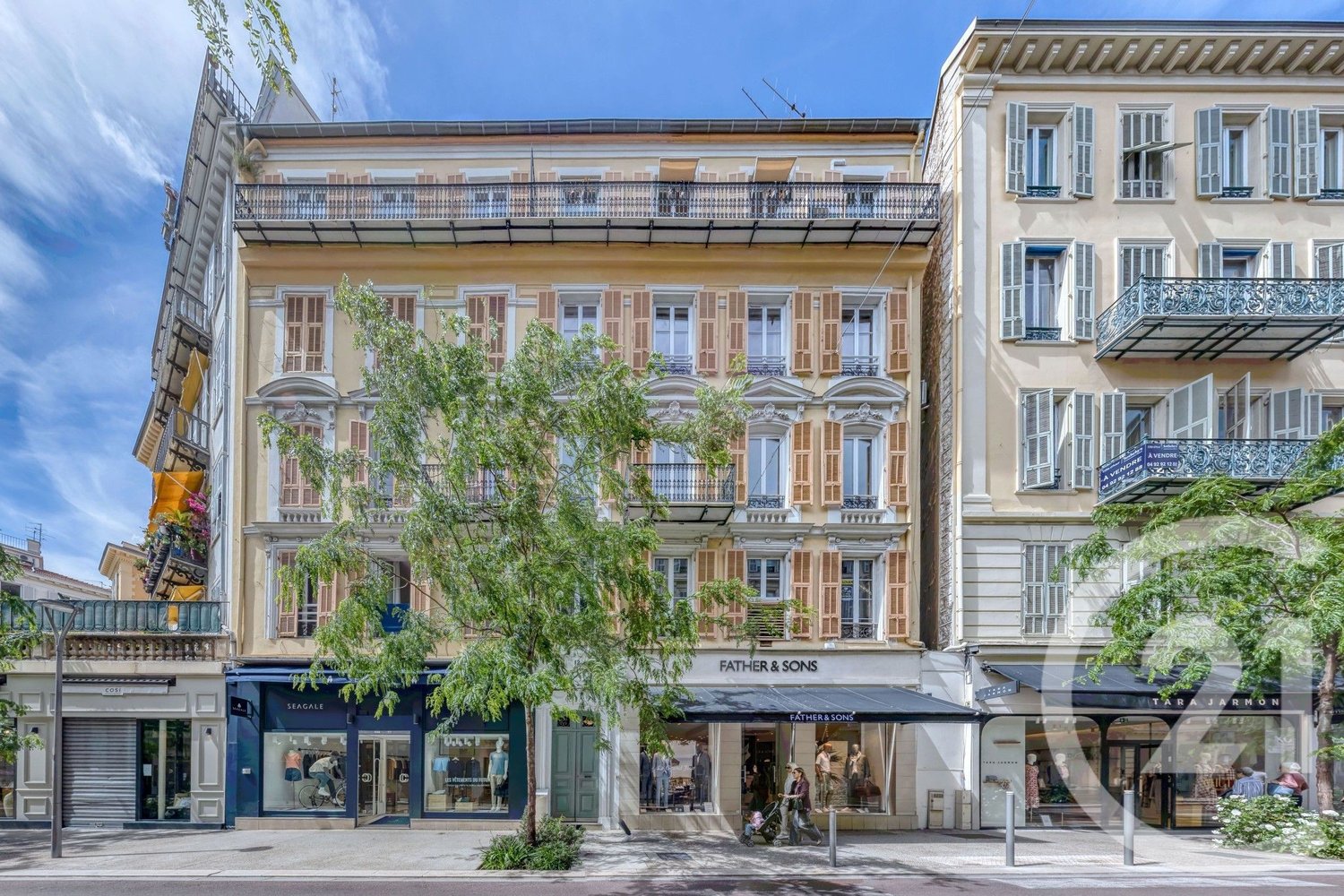 Property photo in Carre d'Argent