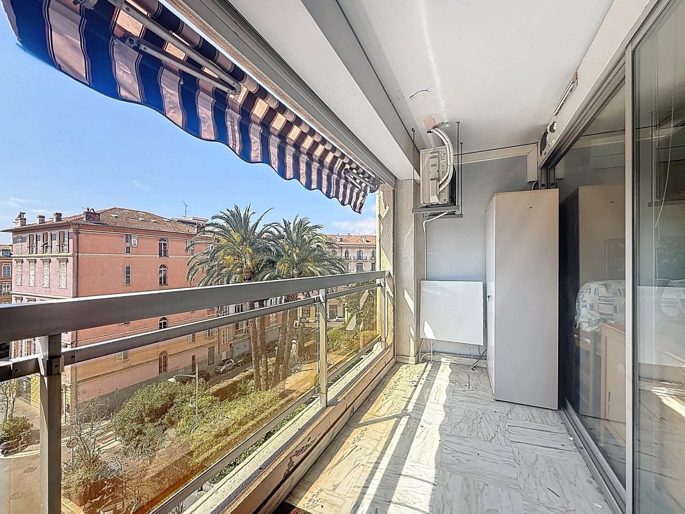Property photo in Carre d'Argent