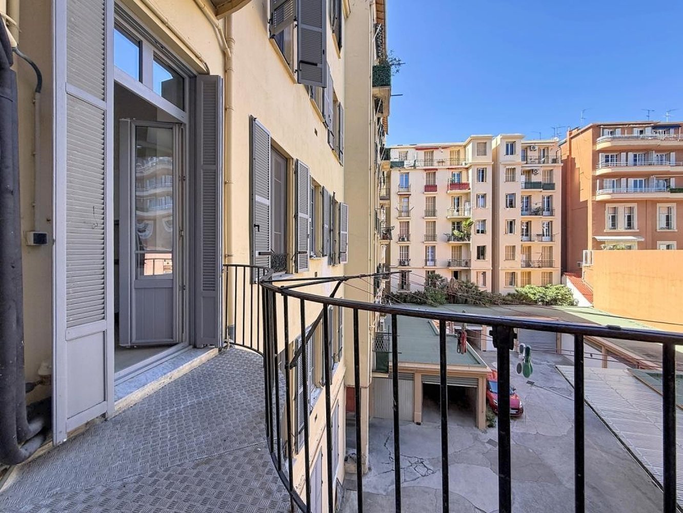 Property photo in Carre d'Argent