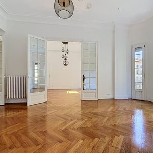 Property in Carre d'Argent