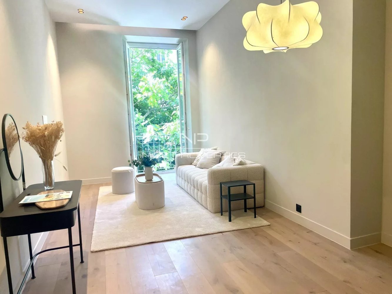 Property photo in Carre d'Argent