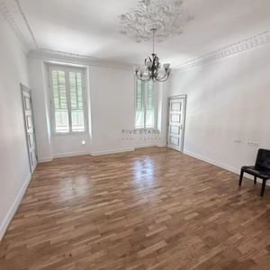 Property in Carre d'Argent