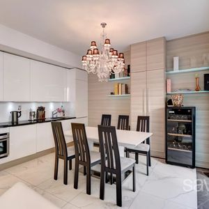 Property in Carre d'Or