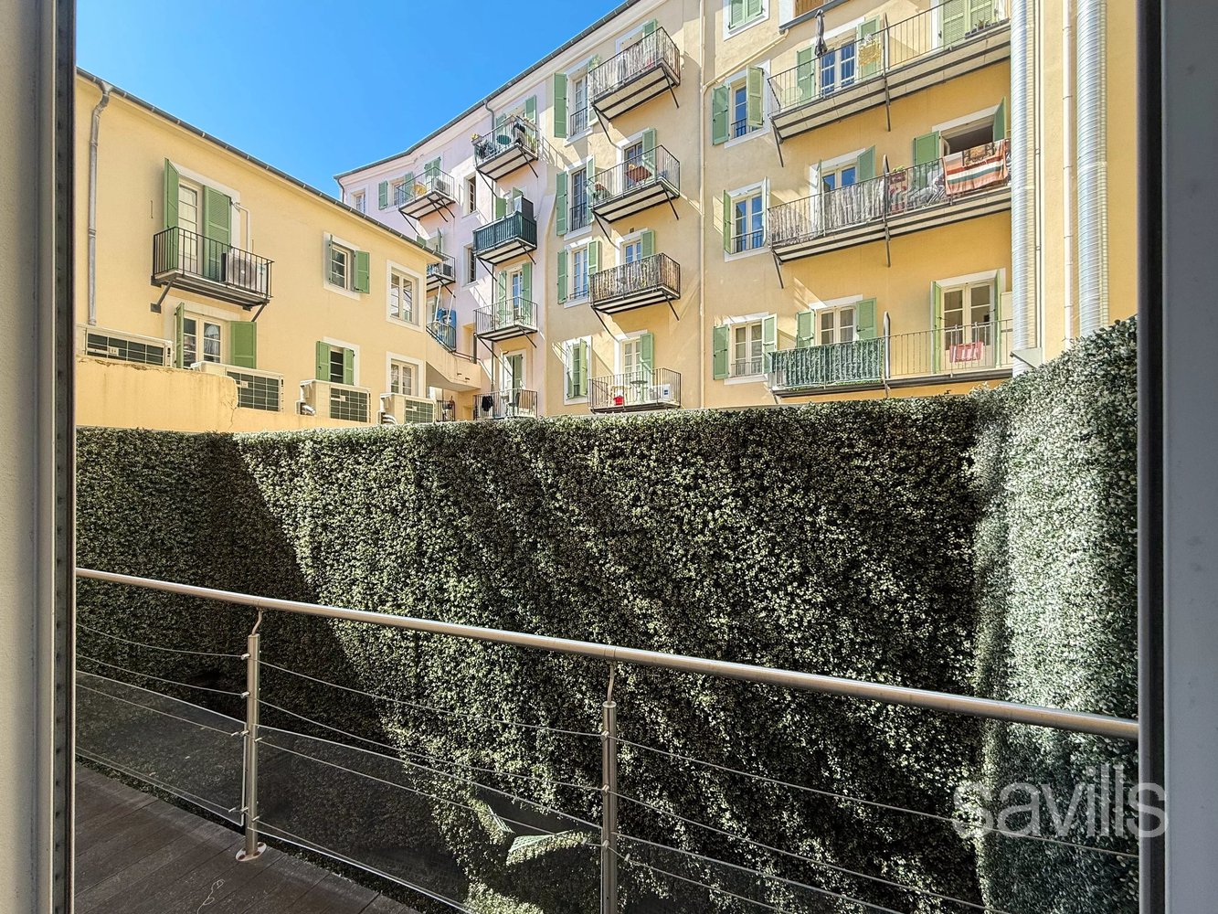 Property photo in Carre d'Or
