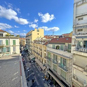Property in Carre d'Or