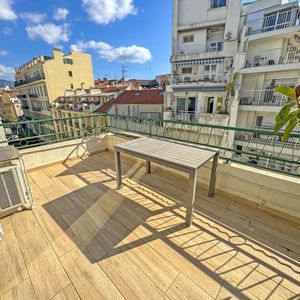Property in Carre d'Or