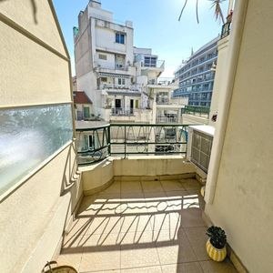 Property in Carre d'Or