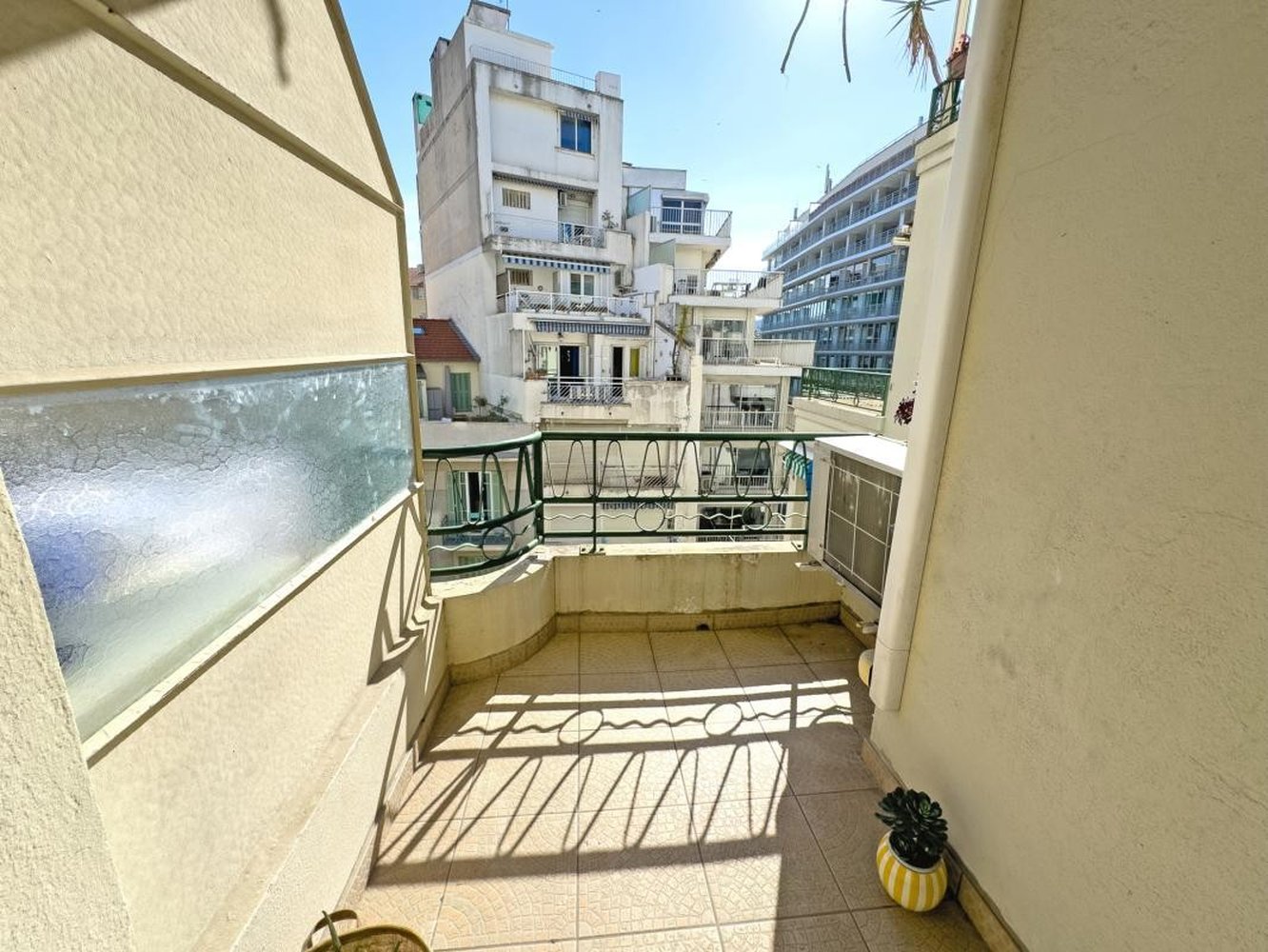 Property photo in Carre d'Or
