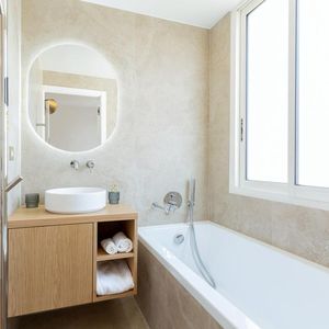 Property in Carre d'Or