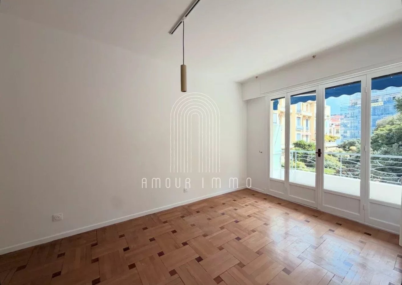 Property photo in Carre d'Or