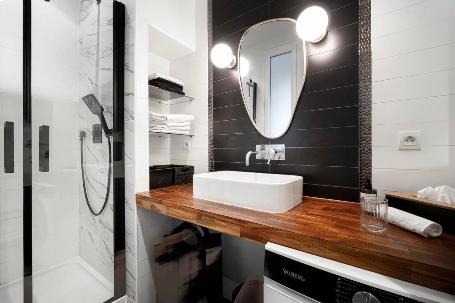 Property photo in Carre d'Or