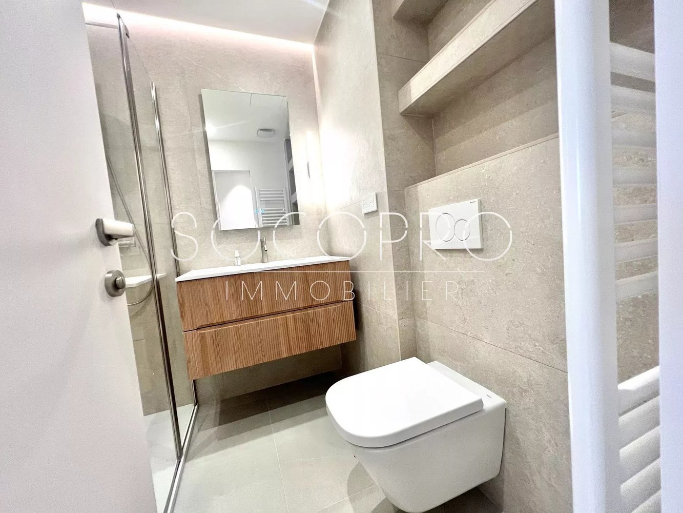 Property photo in Carre d'Or