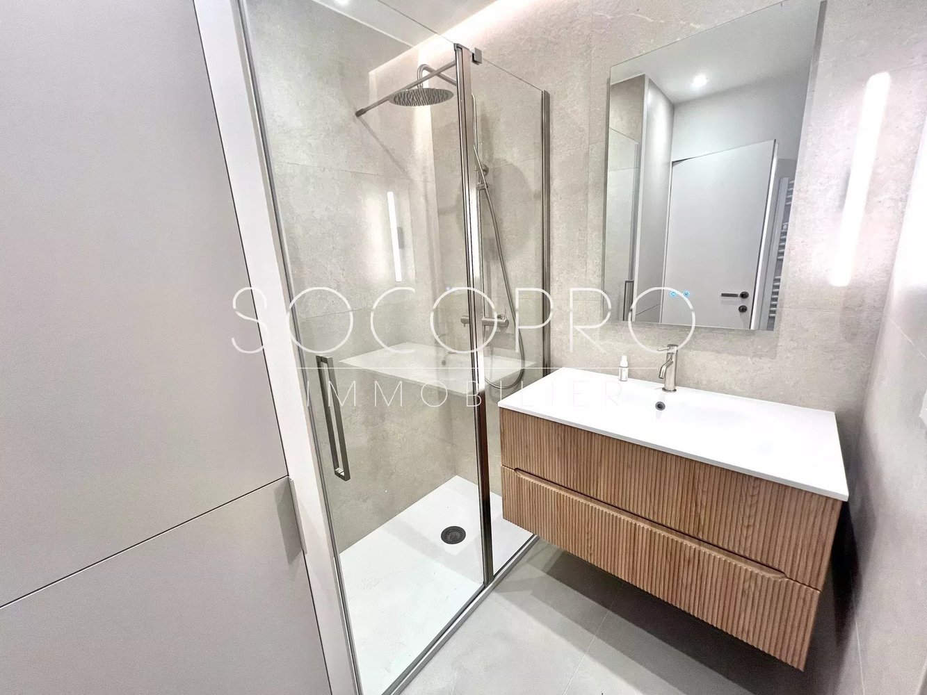Property photo in Carre d'Or