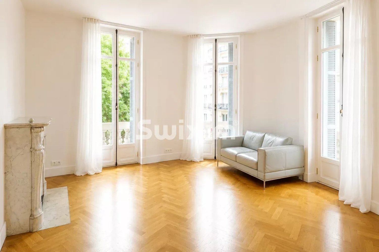 Property photo in Carre d'Or