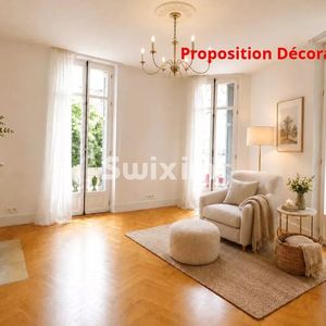 Property in Carre d'Or