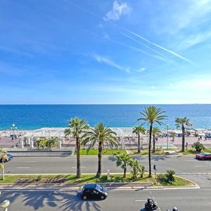 Property in Carre d'Or