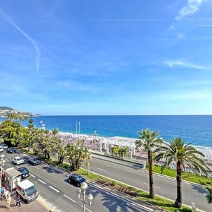 Property in Carre d'Or